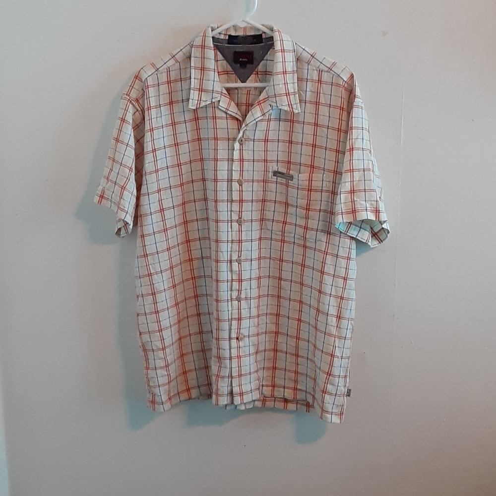 Tommy Jean's Button Down Shortsleeve Shirt